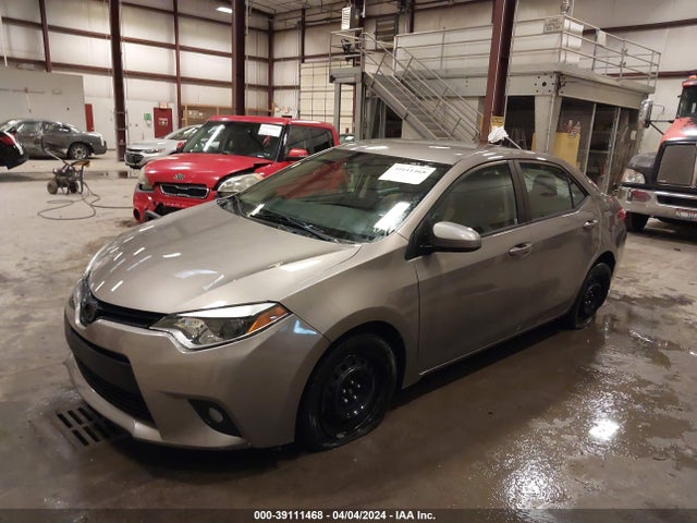 Toyota COROLLA LE 2015 2T1BURHE9FC388166 Image 2