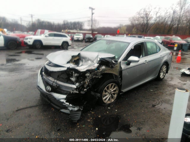 Toyota CAMRY LE 2022 4T1R11AK6NU703768 Image 2