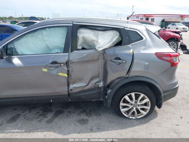 JN1BJ1BV5MW318643 Nissan Rogue Sport Sv Fwd Xtronic Cvt