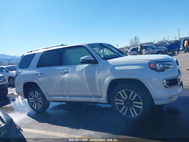 Toyota 4runner Limited 2020 JTEBU5JR1L5806696 Image 13