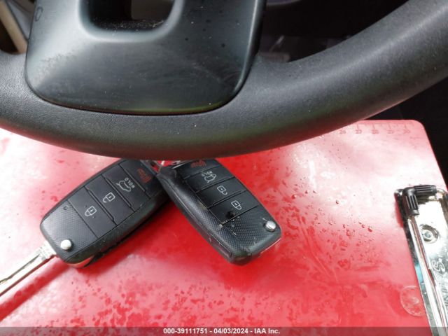 KNDJP3A51E7084730 KIA SOUL +