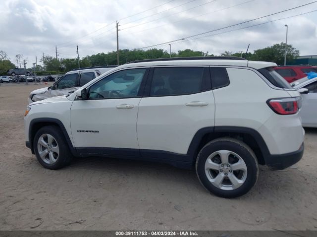 3C4NJCBB9KT615400 Jeep Compass Latitude Fwd