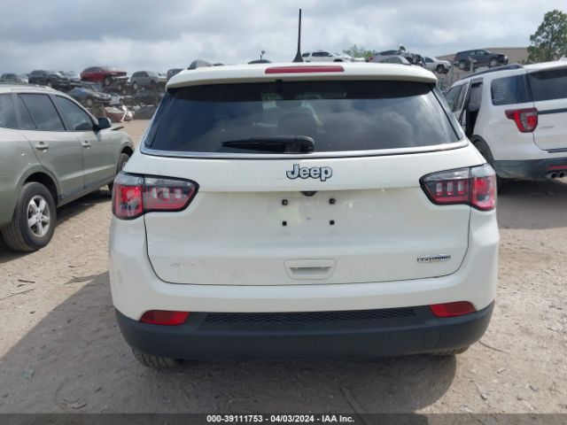 3C4NJCBB9KT615400 Jeep Compass Latitude Fwd