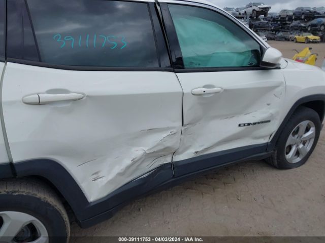 3C4NJCBB9KT615400 Jeep Compass Latitude Fwd
