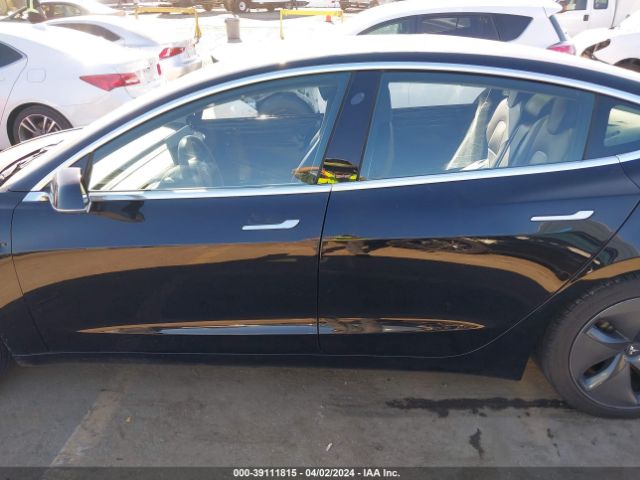 5YJ3E1EA3KF410365 Tesla MODEL 3