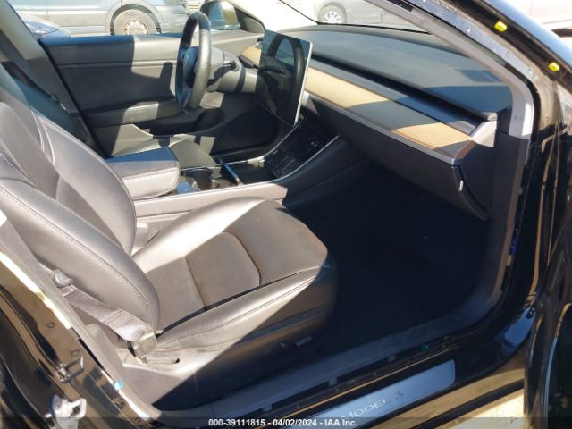5YJ3E1EA3KF410365 Tesla MODEL 3