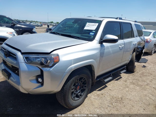 Toyota 4RUNNER SR5 2023 JTEEU5JR1P5295221 Image 2