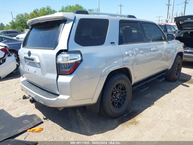 Toyota 4RUNNER SR5 2023 JTEEU5JR1P5295221 Image 4