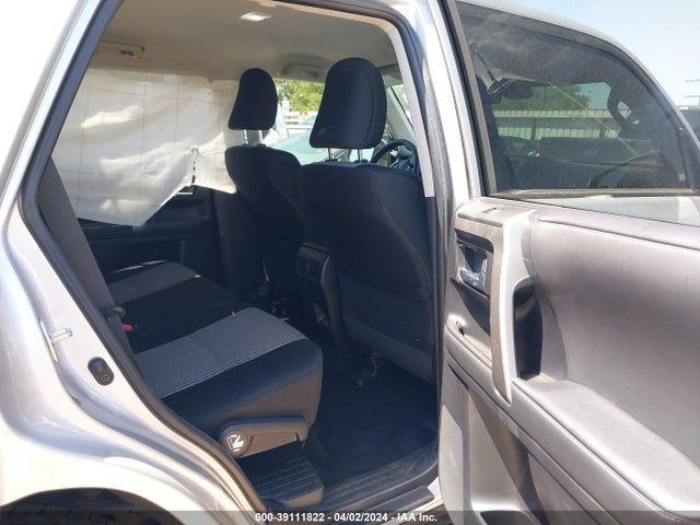 Toyota 4RUNNER SR5 2023 JTEEU5JR1P5295221 Image 8