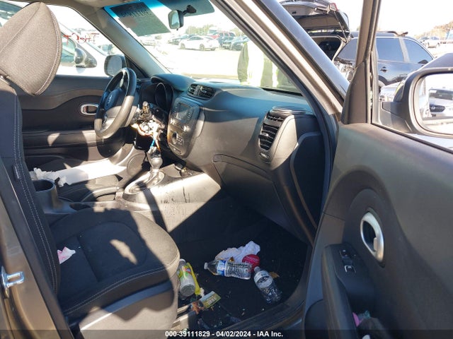 KIA SOUL + 2017 KNDJP3A59H7502536 Image 5