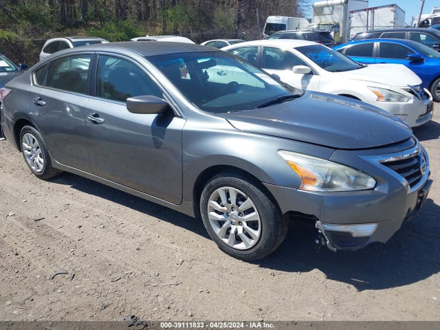 Nissan Altima 2.5 S 2014 1N4AL3AP4EN360378 main image