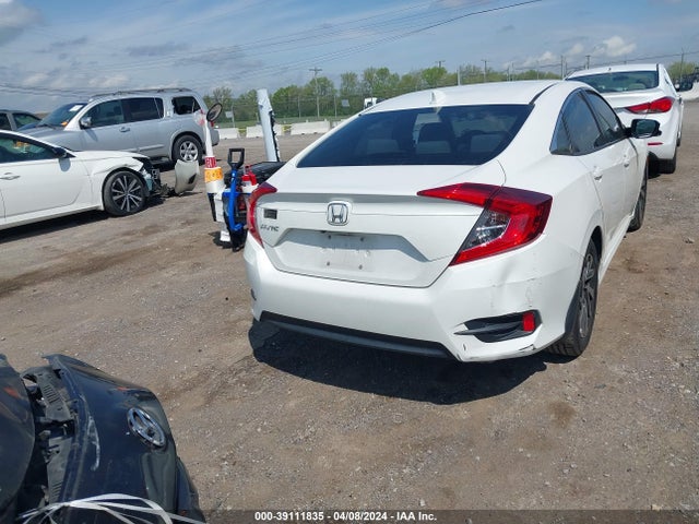 Honda CIVIC EX 2018 19XFC2F72JE001029 Image 16