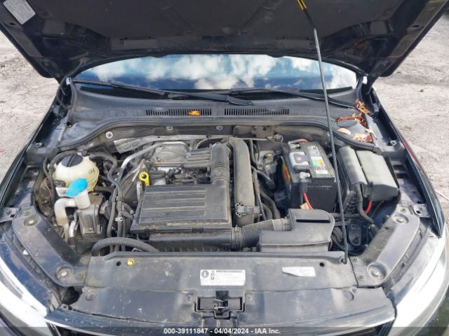 3VW267AJ8GM389854 Volkswagen Jetta 1.4t S