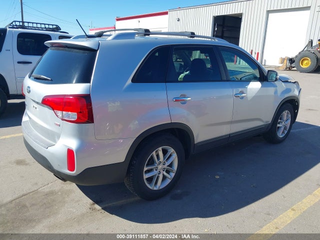 KIA SORENTO LX 2014 5XYKTDA66EG527083 Image 4