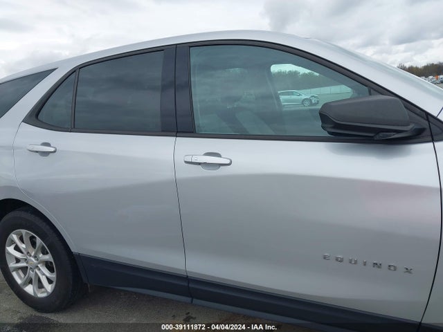 Chevrolet EQUINOX LS 2018 2GNAXHEV5J6205770 Image 13