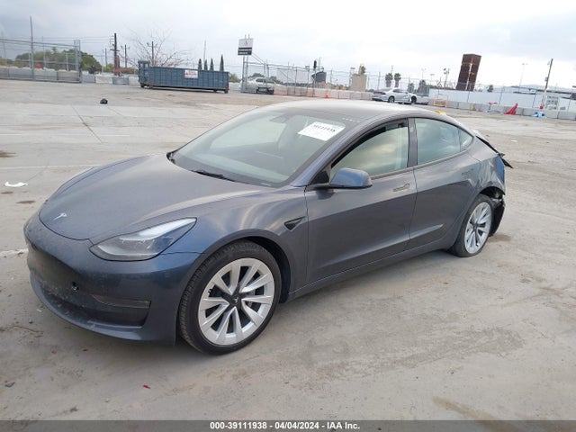 Tesla Model 3 Long Range Dual Motor All-wheel Drive 2022 5YJ3E1EB4NF322261 Image 2