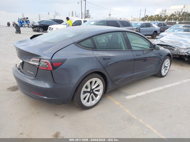 Tesla Model 3 Long Range Dual Motor All-wheel Drive 2022 5YJ3E1EB4NF322261 Image 4