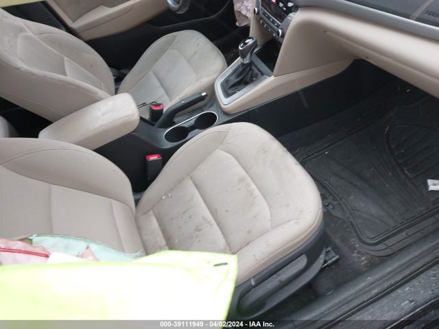 Hyundai Elantra Value Edition 2017 5NPD84LF2HH171414 Image 5