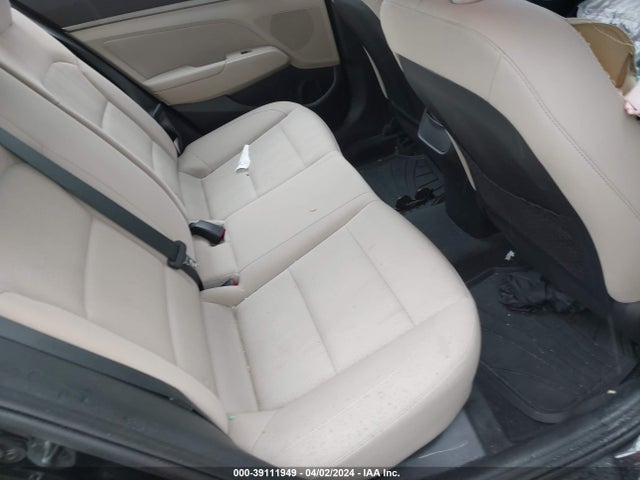 Hyundai Elantra Value Edition 2017 5NPD84LF2HH171414 Image 8