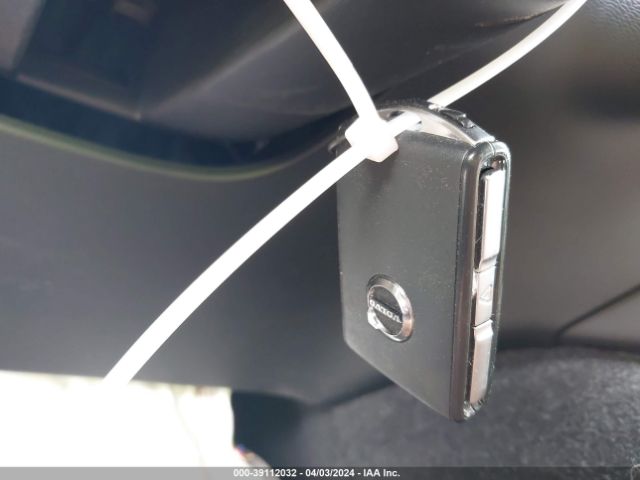 YV4L12UN0P2112823 Volvo Xc40 B5 Plus Bright Theme