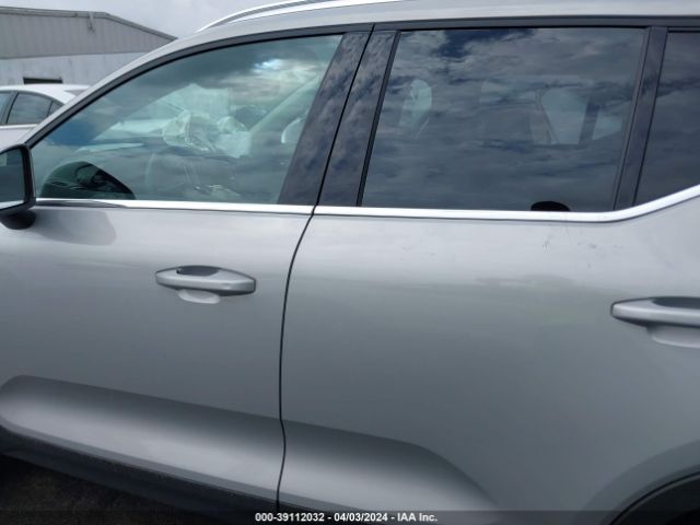 YV4L12UN0P2112823 Volvo Xc40 B5 Plus Bright Theme