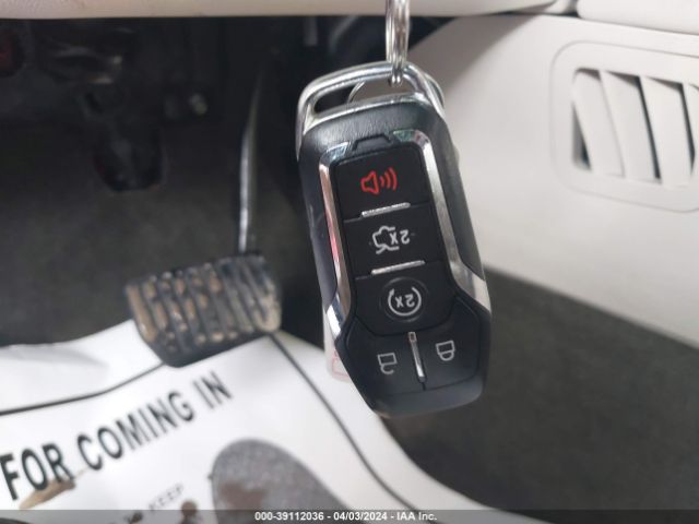 2LMPJ6JR2HBL53748 Lincoln Mkx Premiere