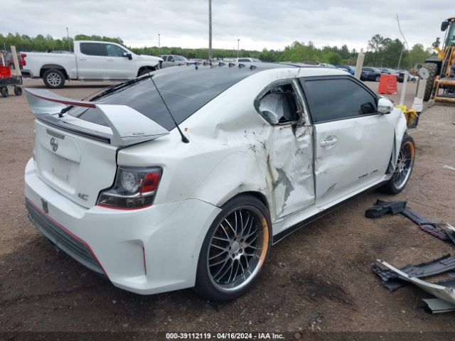 JTKJF5C71GJ021817 Scion TC
