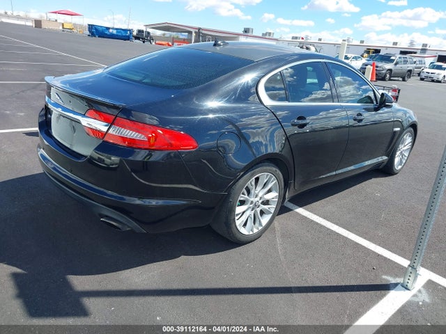 2013 JAGUAR XF SAJWA0E73D8S93284 Photo 3