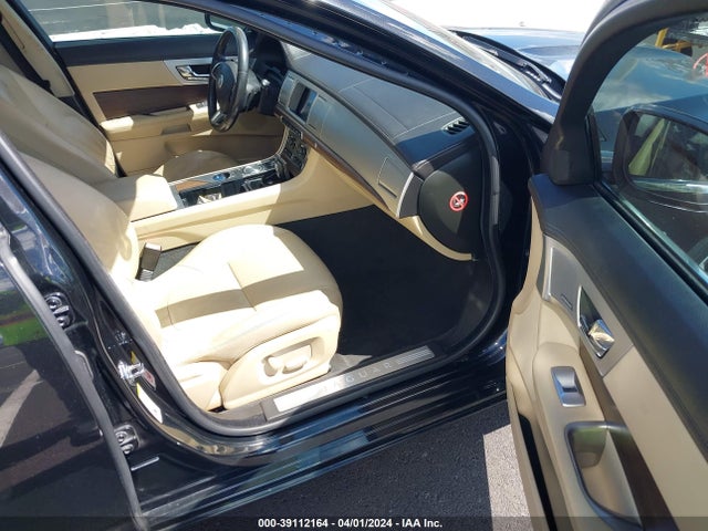 2013 JAGUAR XF SAJWA0E73D8S93284 Photo 4