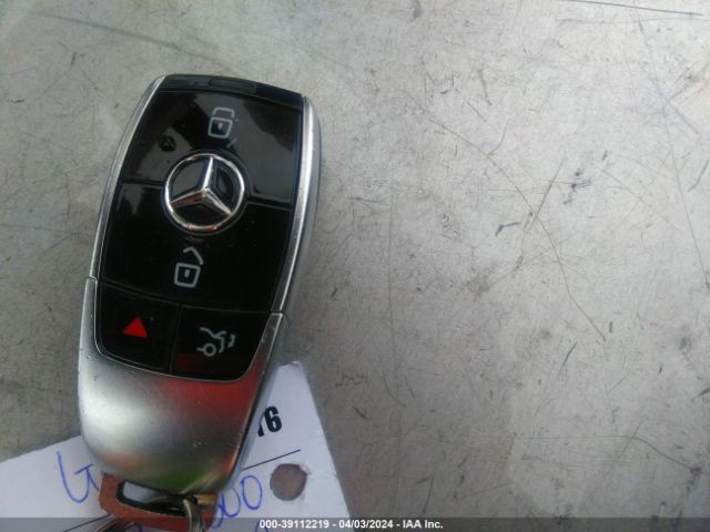 WDDZF4KBXHA095013 Mercedes-Benz E 300 4matic