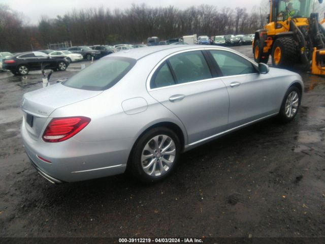 WDDZF4KBXHA095013 Mercedes-Benz E 300 4matic