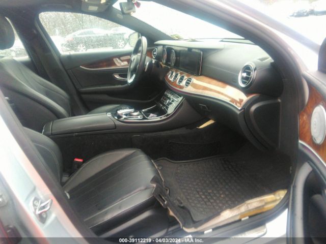 WDDZF4KBXHA095013 Mercedes-Benz E 300 4matic