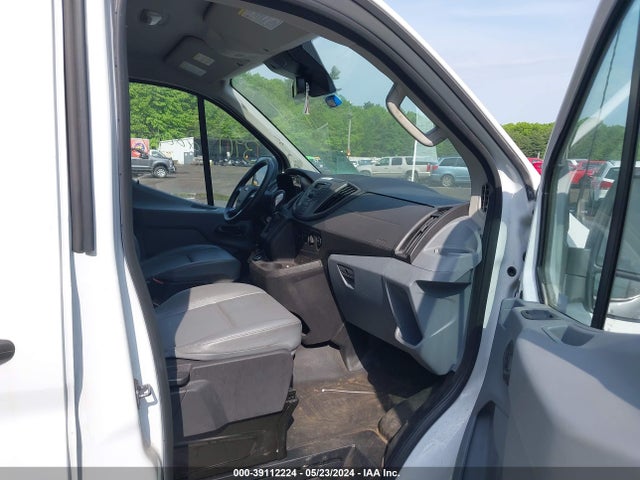 Ford Transit-250 2019 1FTYR1YM1KKA31982 Image 5