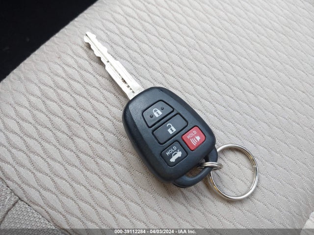 Toyota COROLLA LE 2015 5YFBURHE0FP343312 Image 11