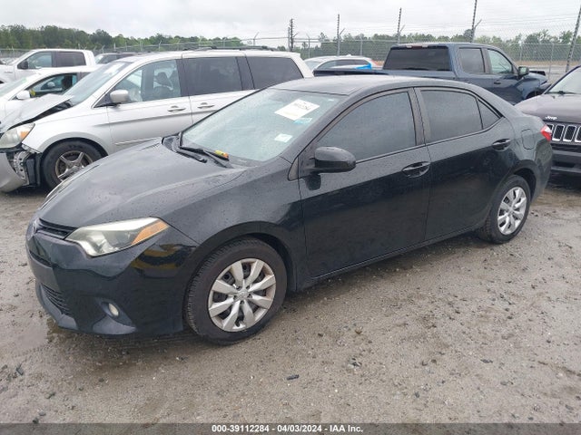 Toyota COROLLA LE 2015 5YFBURHE0FP343312 Image 2