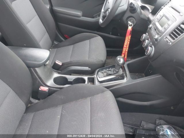 3KPFK4A78JE196253 KIA FORTE LX