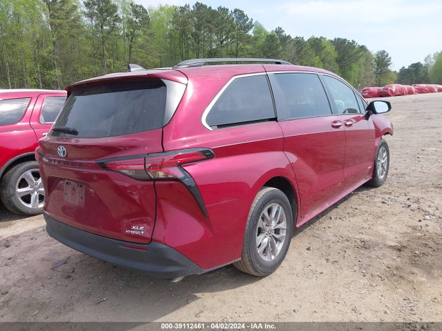 Toyota SIENNA XLE 2021 5TDYRKEC4MS071700 Image 4