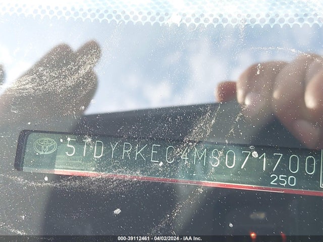 Toyota SIENNA XLE 2021 5TDYRKEC4MS071700 Image 9
