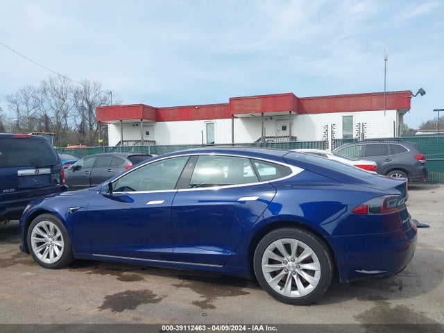 Tesla Model S 100d/75d/p100d 2018 5YJSA1E26JF245569 Image 14
