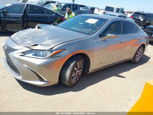58ACA1C11MU005330 Lexus ES 300H