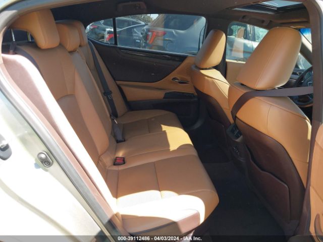 58ACA1C11MU005330 Lexus ES 300H