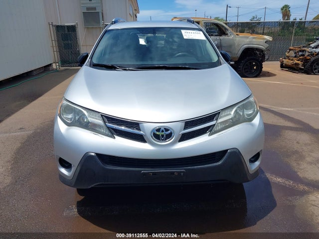 Toyota RAV4 LE 2015 JTMZFREV8FJ042773 Image 12