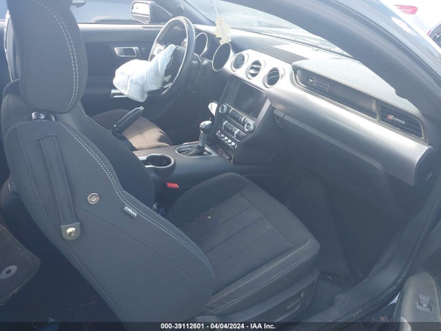 Ford Mustang Ecoboost Fastback 2020 1FA6P8TH5L5122811 Image 5