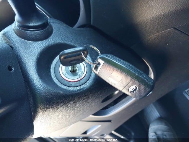 KIA SOUL + 2016 KNDJP3A58G7824874 Image 11