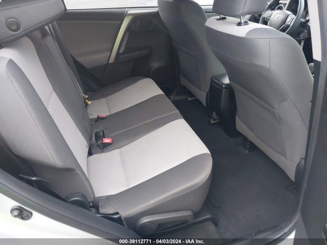 Toyota RAV4 LE 2014 JTMBFREV3ED077669 Image 8