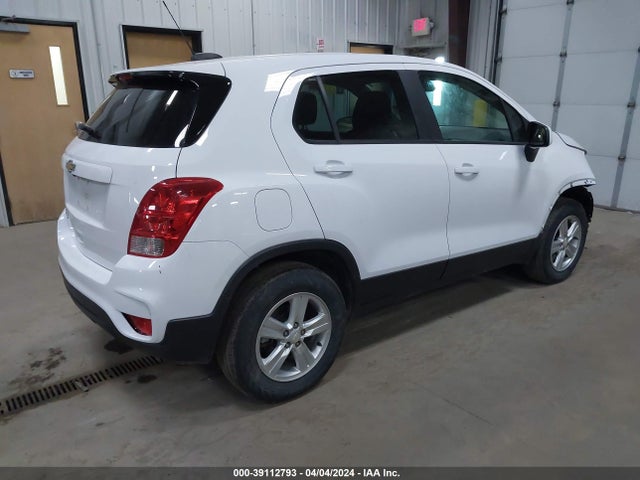 Chevrolet TRAX LS 2019 3GNCJNSB4KL259433 Image 4