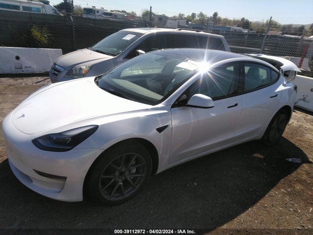Tesla Model 3 Rear-wheel Drive 2022 5YJ3E1EA9NF345154 Image 2