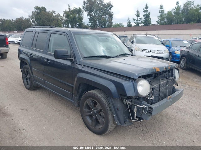 2014 1C4NJPBA6ED692461 main image