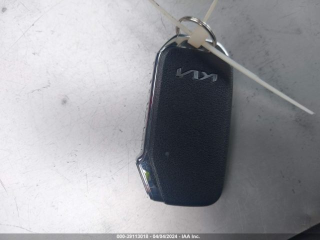 KNDCR3LE6P5052435 KIA Niro Ex Touring