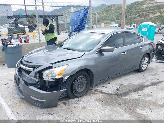 Nissan Altima 2.5 S 2015 1N4AL3AP8FC233565 Image 2